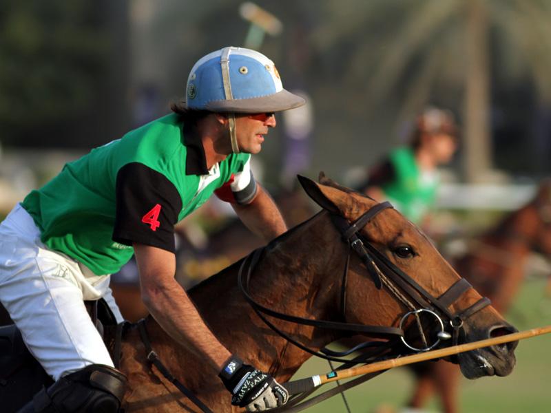 Dubai and King Power in Final of the Gold Cup (2014)