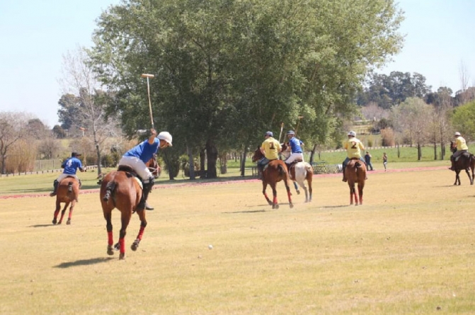 JUEGO DE POLO